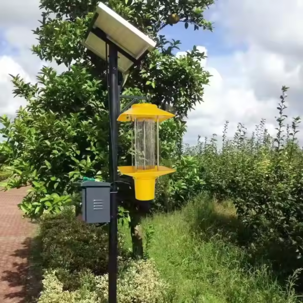 Rain light control high low voltage protection solar insecticidal pest killing solar energy insect-killing insecticidal lamp